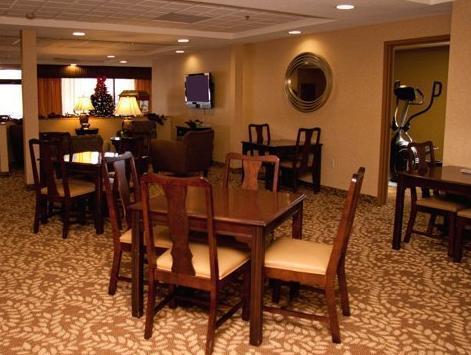 Clarion Pointe 3*