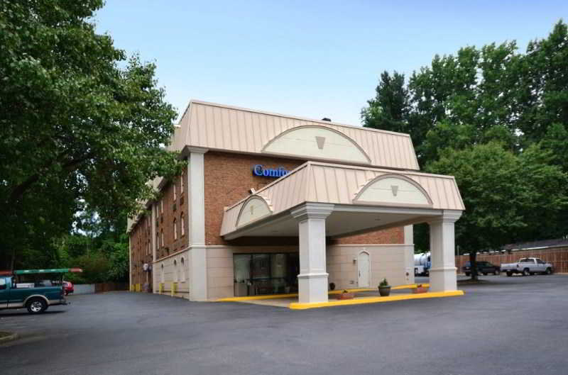 Clarion Pointe 3*